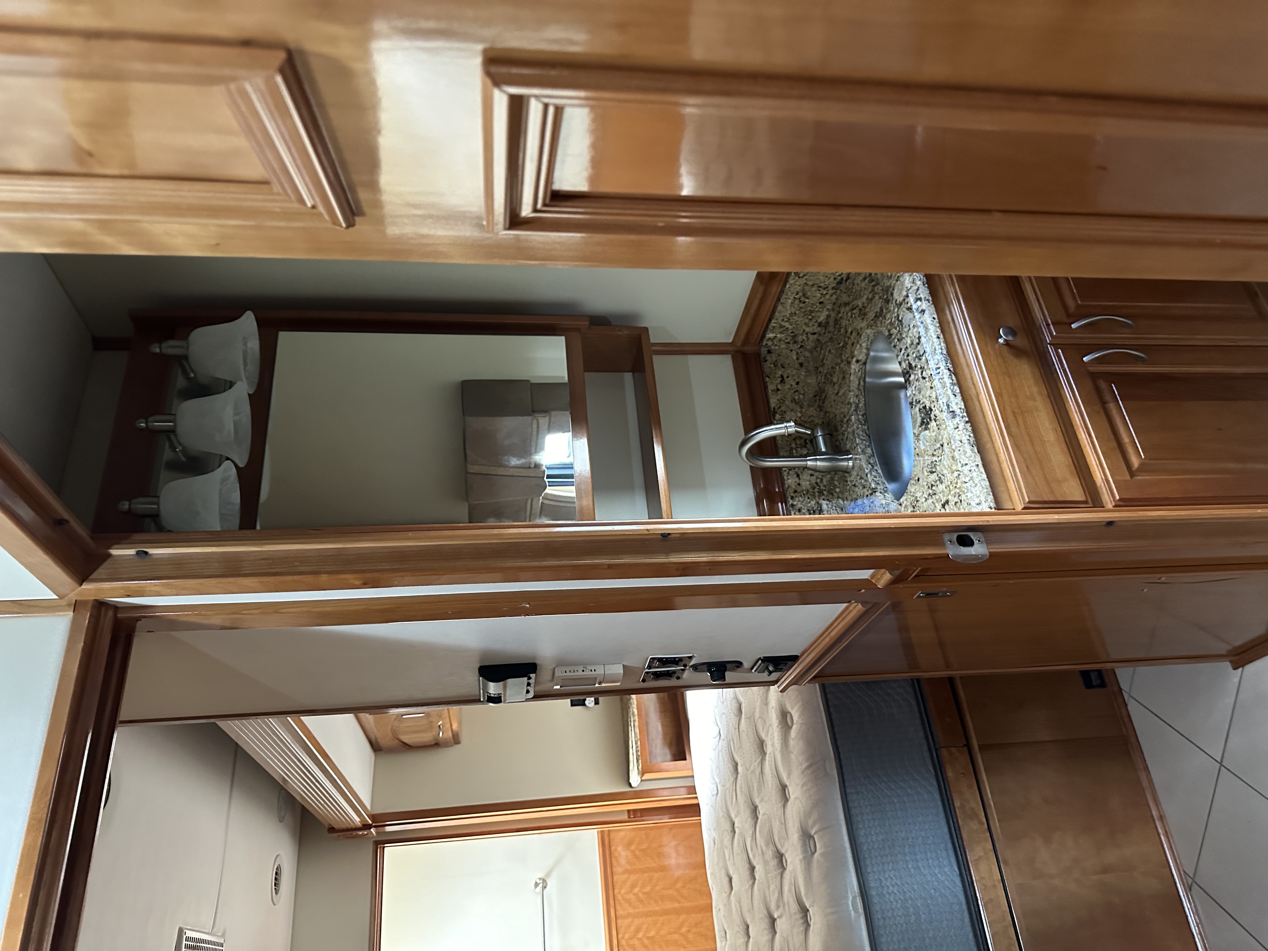 Used 2010 Renegade 45' Motorcoach